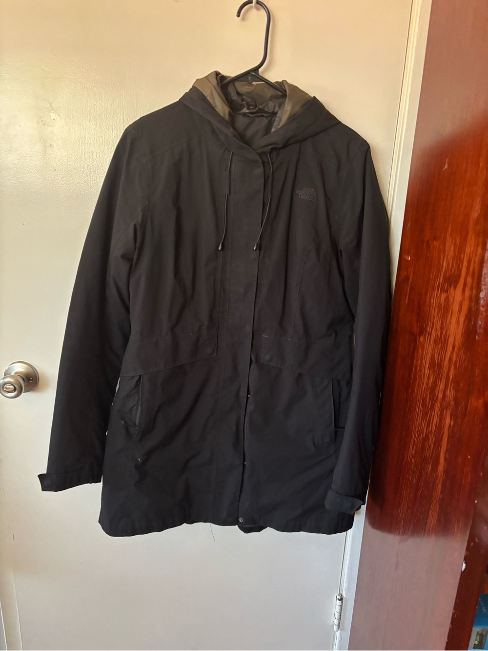 The North Face Women’s Medium Black Hooded Parka Jacket